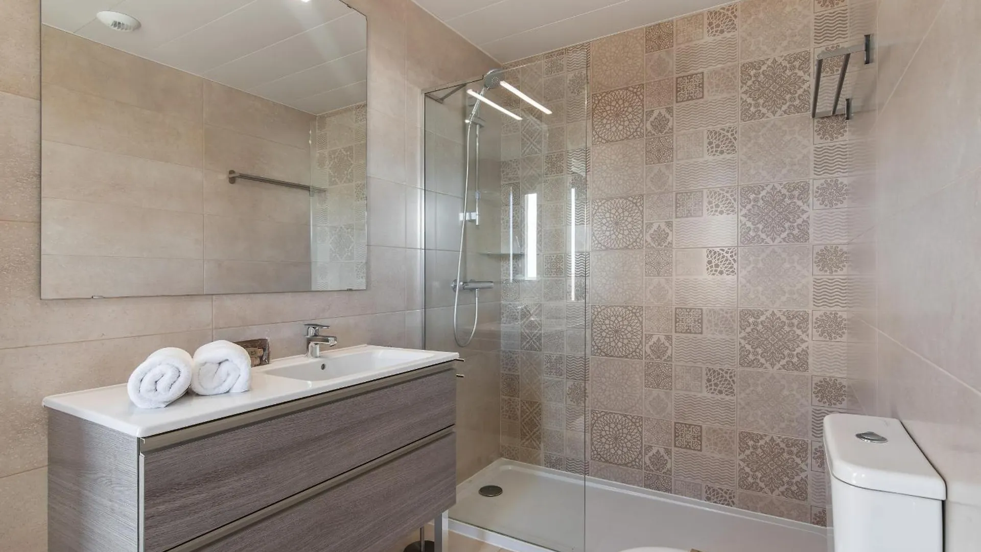 Apartamento Los Flamencos Atico By H - Playa De Los Haraganes Hlhf4501P43 Isla Canela
